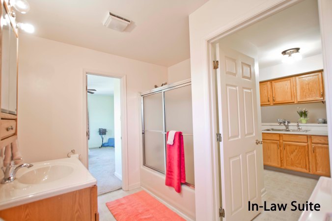 931 Dampman - In-Law Suite - Bathroom - Bedroom - Kitchen
